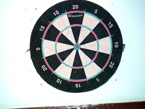 Old-fashioned dart board, Little Driver, Bow